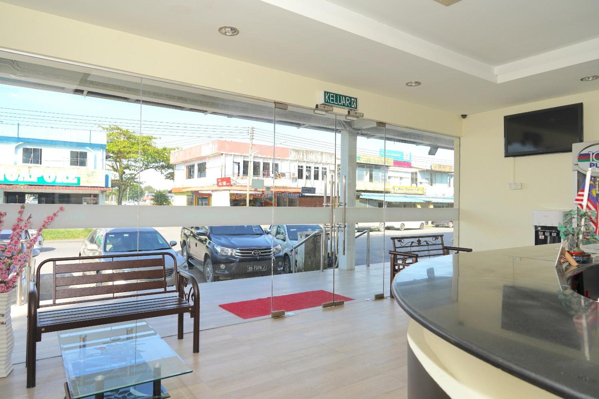Super Oyo 89544 Utama Inn Bintulu Exterior foto